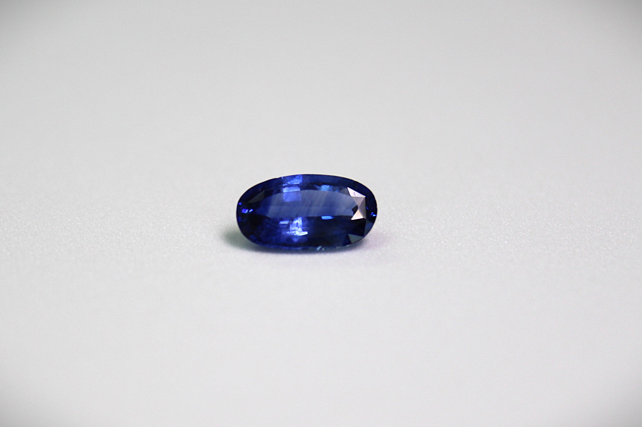 Ceylon Sapphire face down view