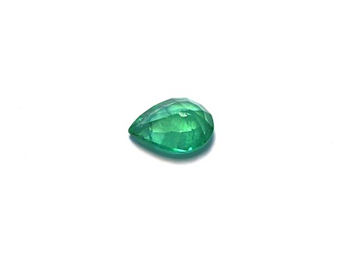 GM102 3 Light green natural Emerald in pear cut