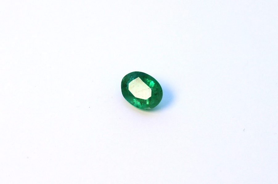 Medium green natural Emerald in oval cut