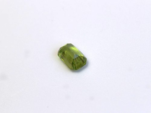 GM111 6 Emerald-cut Peridot